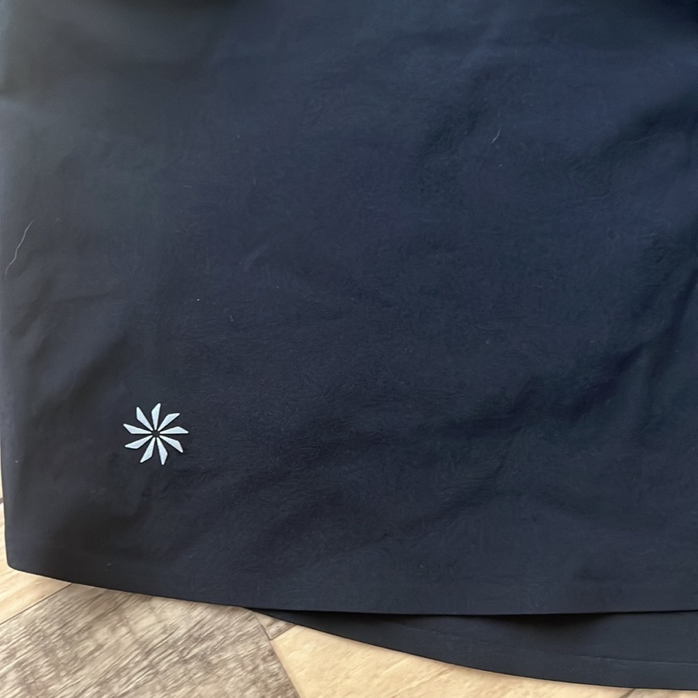 ATHLETA shorts XXS - Picture 4 of 4